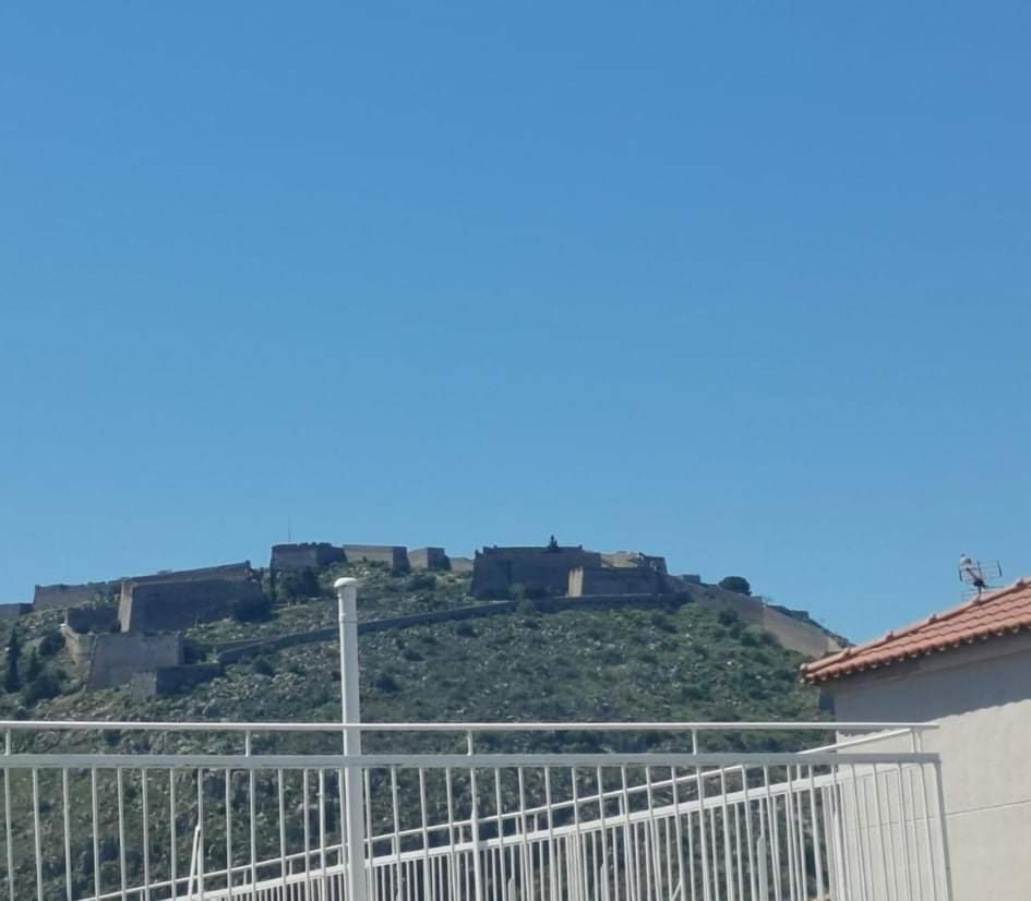 Euphoria Apartment Nafplio Bagian luar foto
